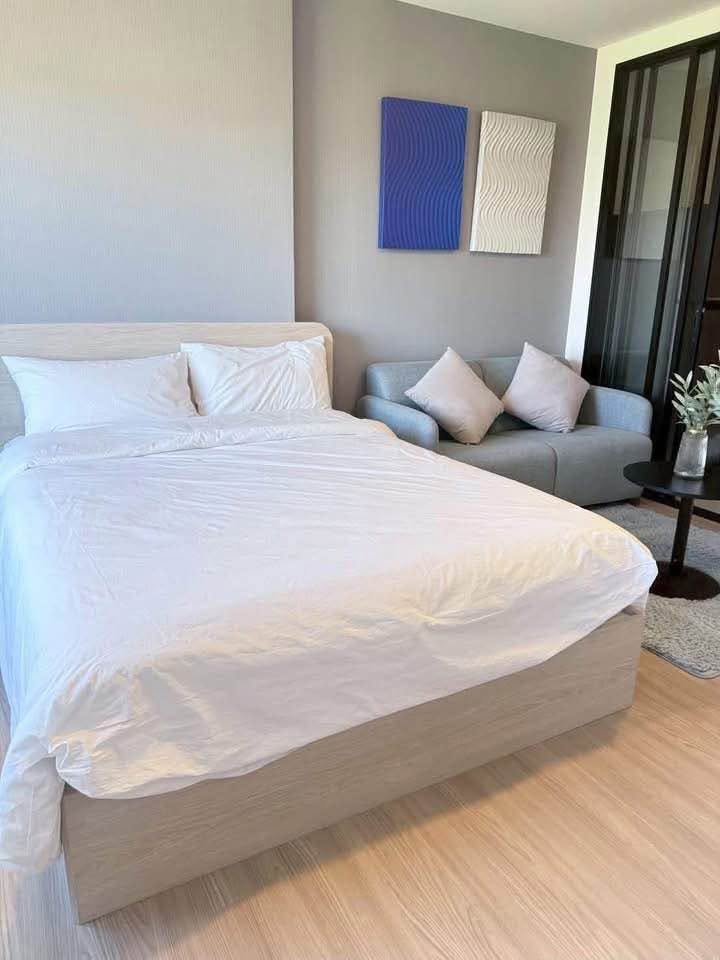 Never-rented studio condo at The Base Bukit – photo 2