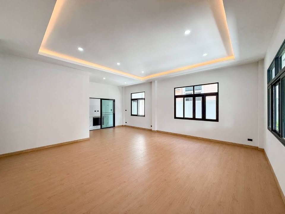 Renovated 3-Bed Single-Storey House for Sale at The Valley 2, Ma Nik – photo 2