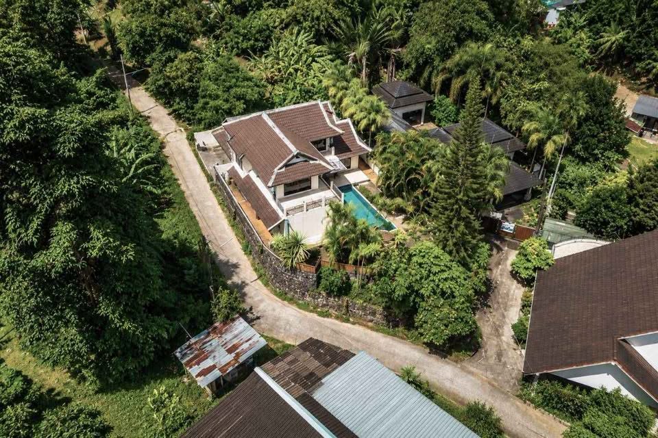 4-bedroom pool villa for sale in Kathu with mountain views – photo 2