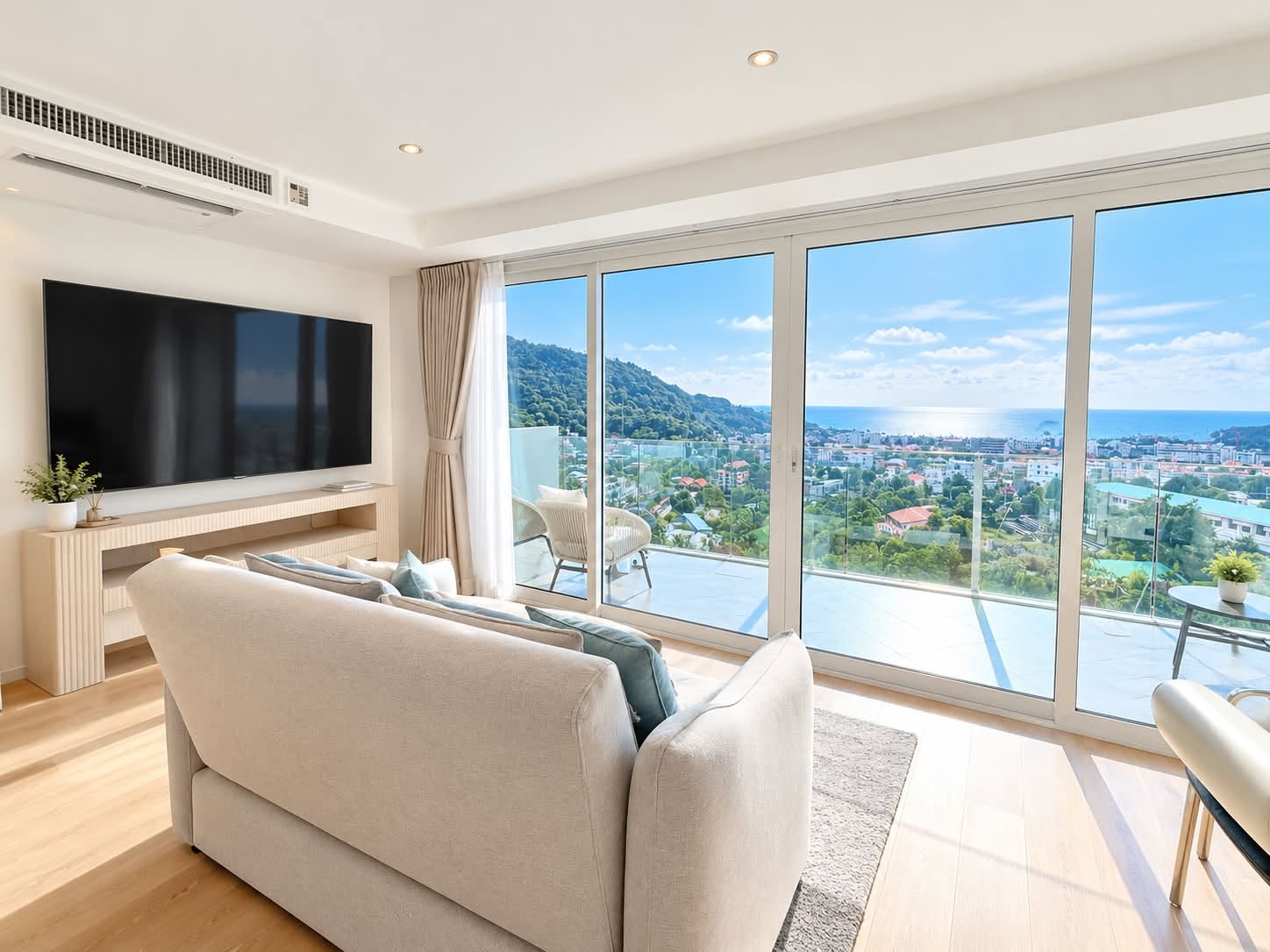 Sea view 2-bed condo for rent, Kata – รูปที่ 9