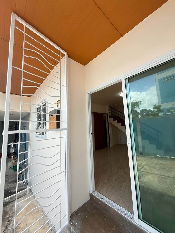 2-storey townhouse for sale at Saeng Chan, To Sae Road – photo 5