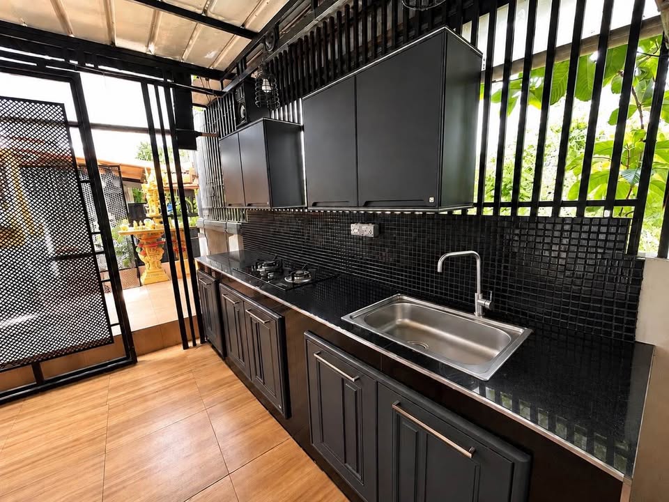 Furnished 3-bedroom house in Phuket Thani Village – photo 9