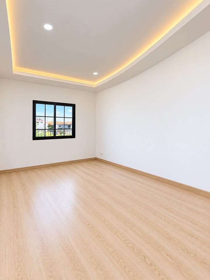Nordic-style 3-bed townhouse for sale at Chaofa Daoroong – photo 9
