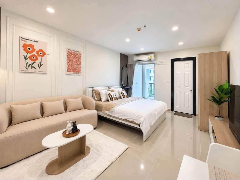 Renovated 1-bedroom condo with pool view at The View Condo Suan Luang – photo 5