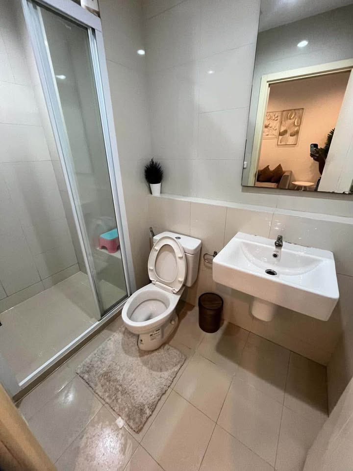 Furnished 1-bed condo for rent at The Base Uptown – รูปที่ 9