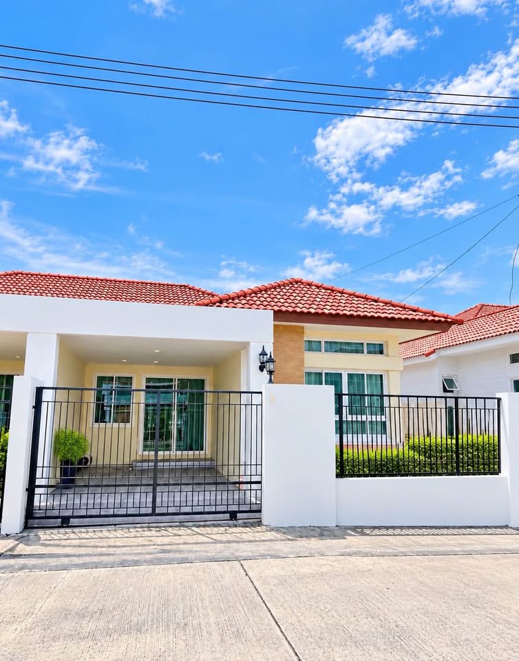 3-bedroom house for rent, Villa Chaofa 2, Phuket Town