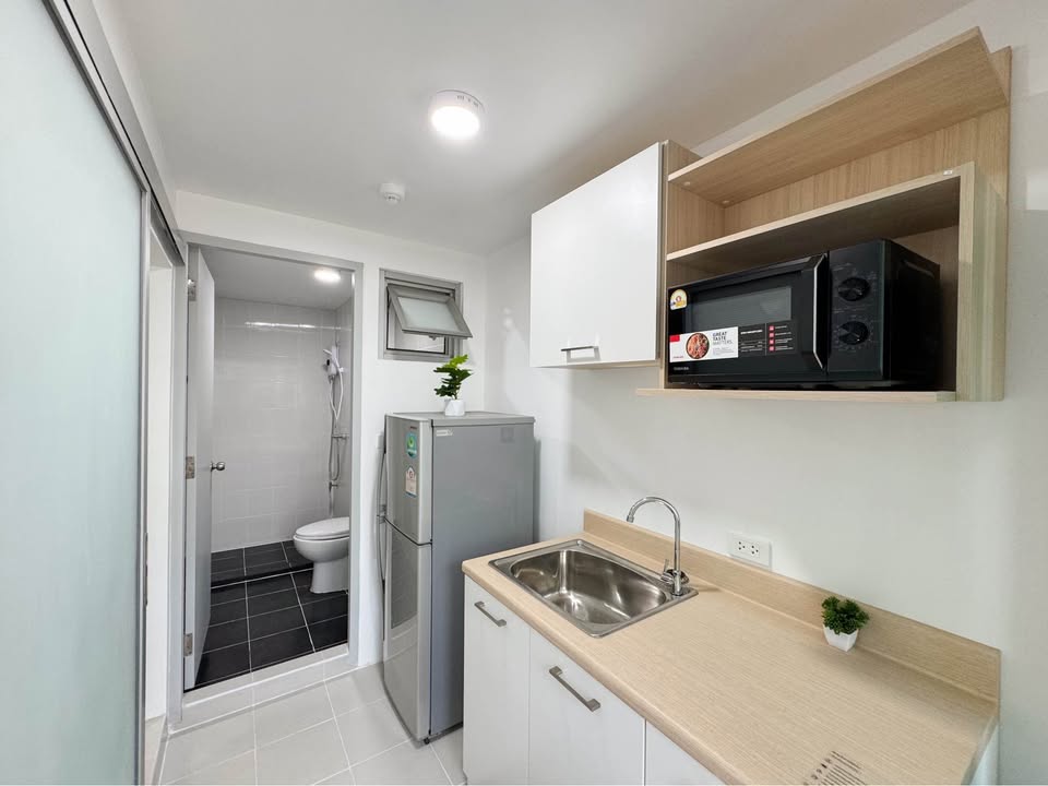 Renovated pool view condo for sale at D Condo Kathu – photo 5