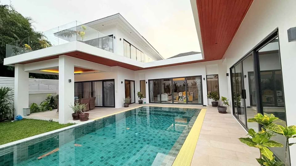 4-bed luxury pool villa for rent at NAYA 1, Nai Harn – photo 2