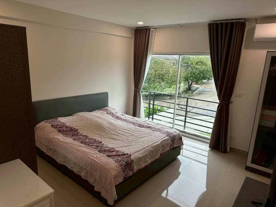 Renovated 3-bedroom house for rent near BISP, Koh Kaew – photo 4
