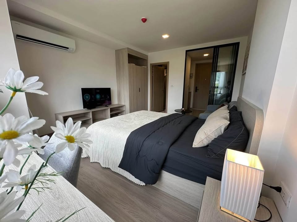 High-floor mountain view condo for rent at The Base Bukit – photo 5