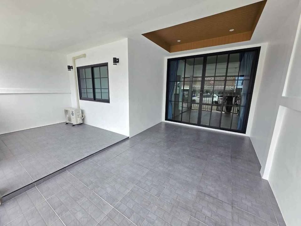 Like-New Townhome for Sale at Irawadee Bo Rae, Wichit – photo 3