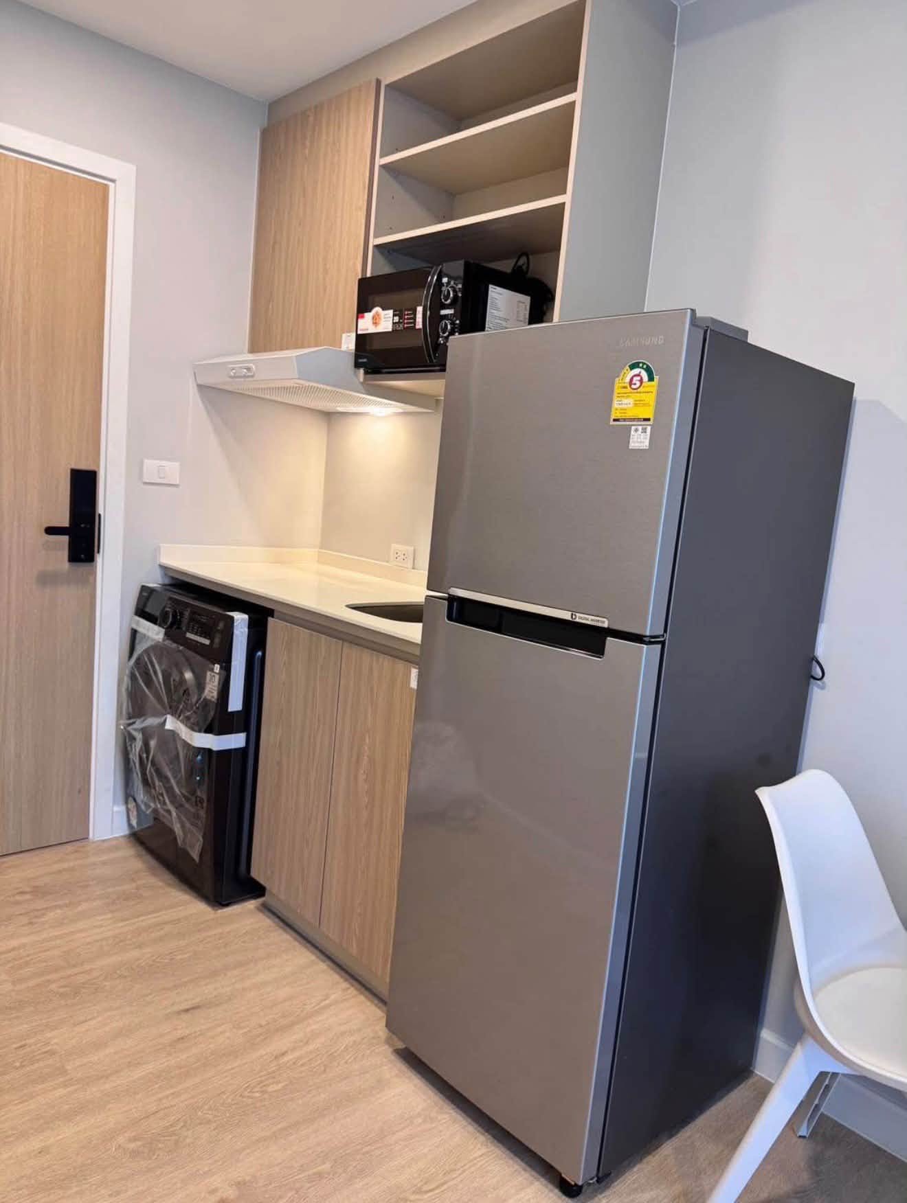 1-bedroom plus condo for rent at The Cube Amaze – photo 4