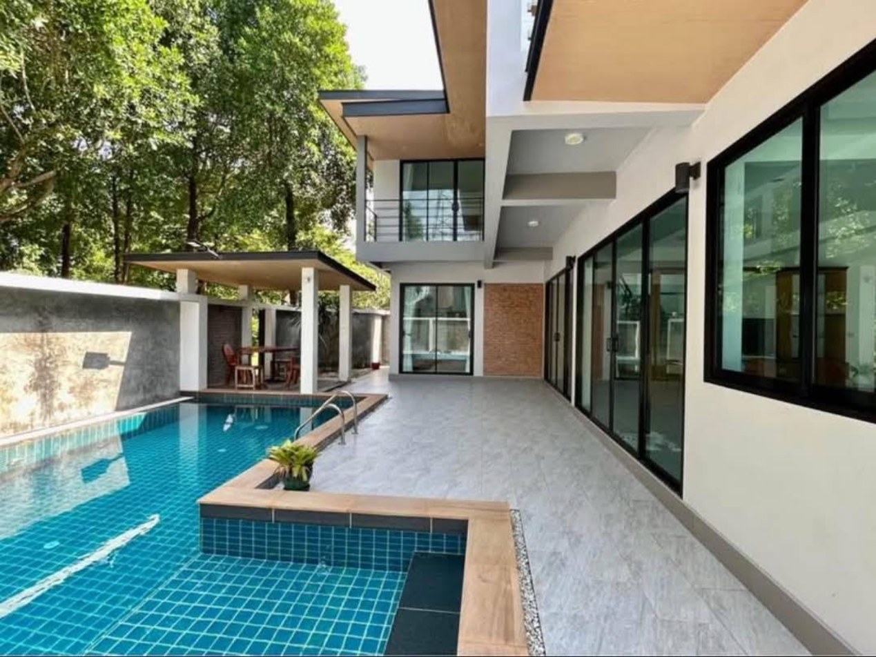 Pet-friendly 3-bed pool villa for rent in Paklok, Thalang – photo 1