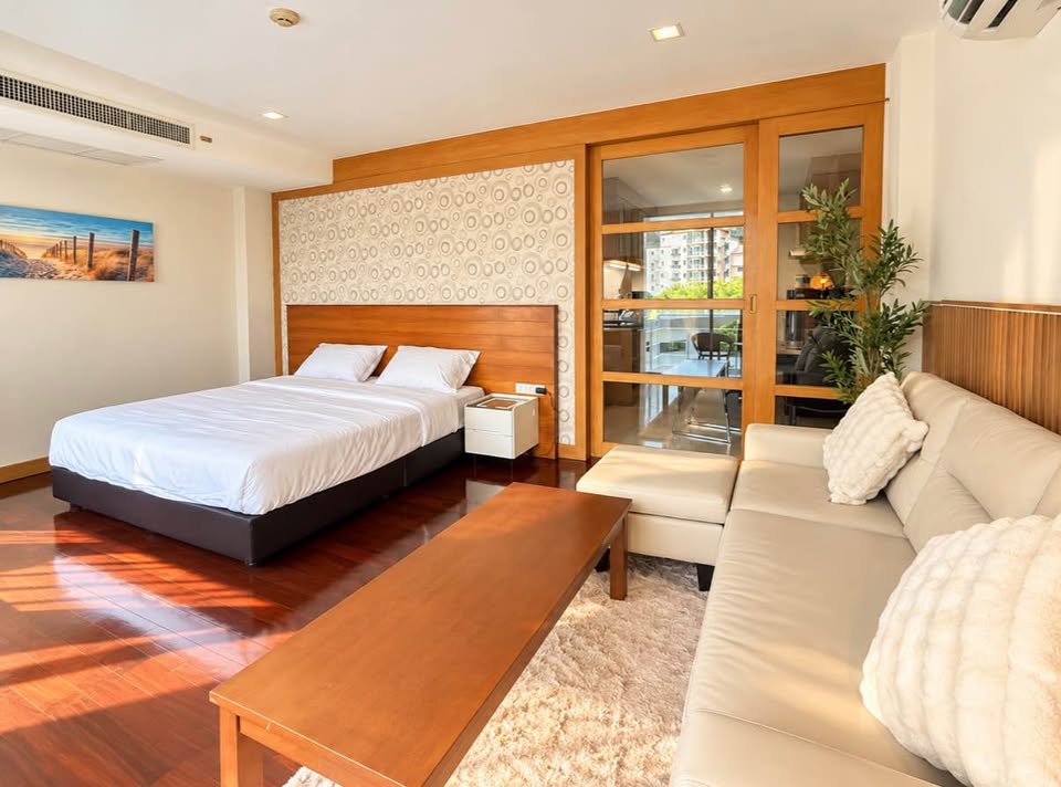 1-bed condo for rent at The Kris Residence, Patong – รูปที่ 4