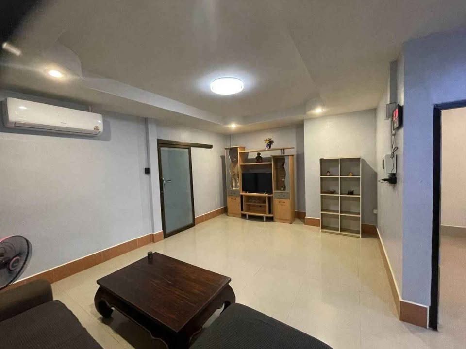 Furnished 2-bed house for rent, pets allowed – photo 6