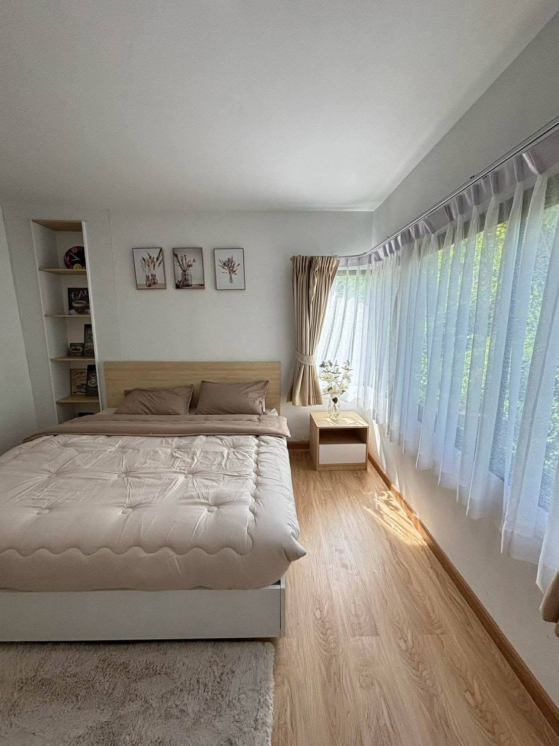 Large 48 sqm corner condo for rent at Phanason City – photo 1