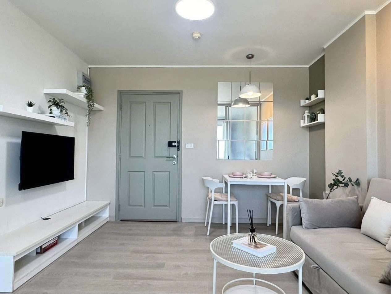 Studio condo with city and mountain views at Dcondo Campus – photo 4