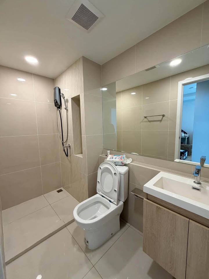 Pool view 1-bed condo with work room at The Cube Amaze Srisoonthon – รูปที่ 5