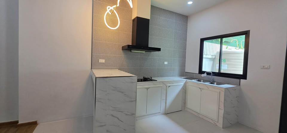 Corner 3-bed house for rent at Chaofa Garden Home 5 – รูปที่ 10