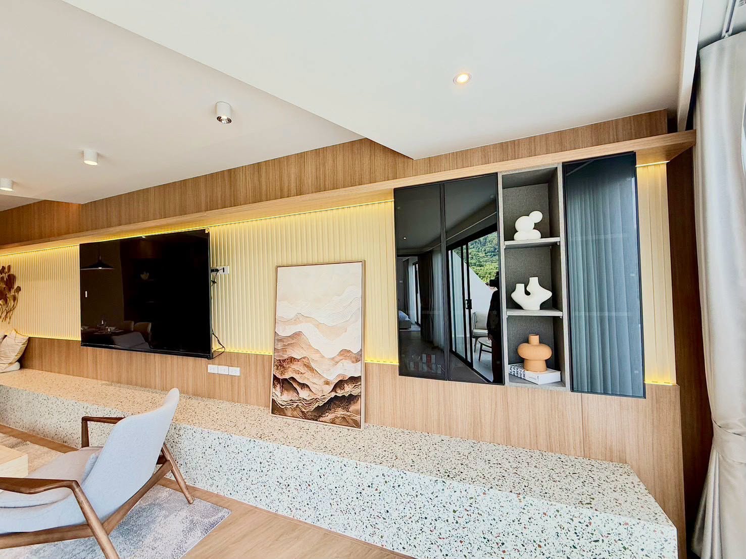 Renovated 3-bed golf view condo for sale in Kathu – photo 9