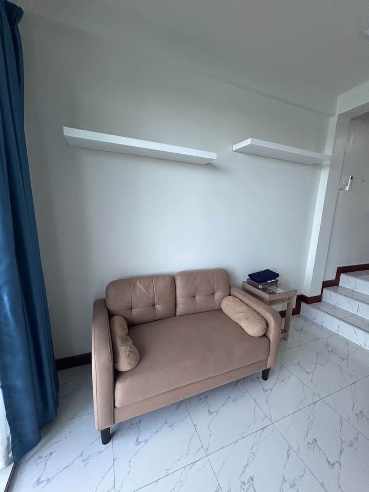 1-bed room with hilltop dam view for rent – photo 5