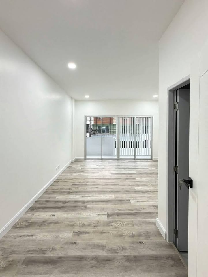 Renovated 2-storey townhouse for sale in Kathu – photo 8