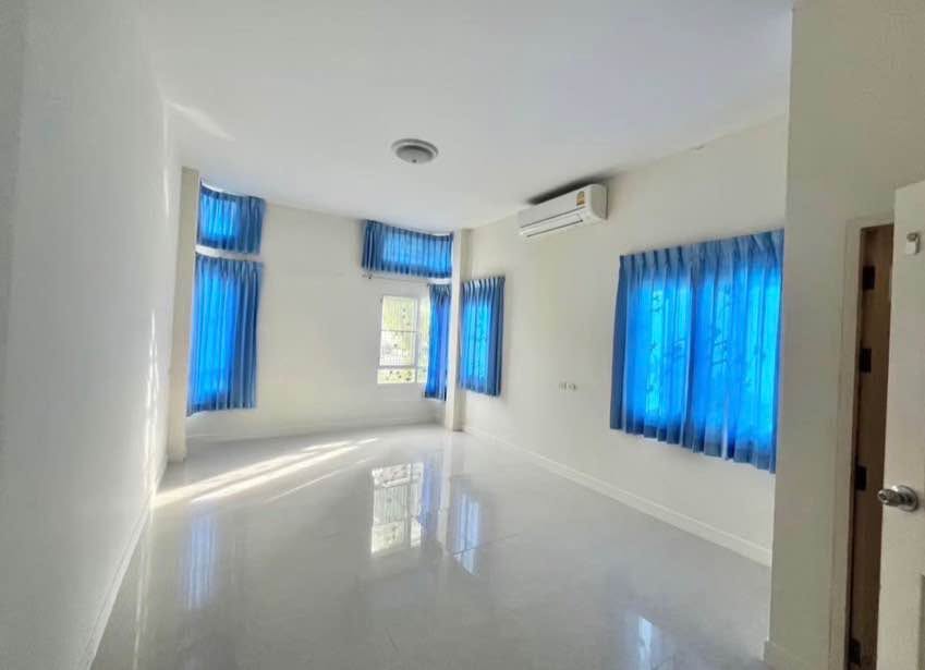 Corner 3-bedroom house for sale at Villa Chaofa 2, Wichit-Chalong – photo 6