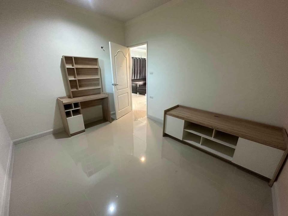 4-bed corner townhouse for sale at iLive Town 1, Anusawari – photo 4