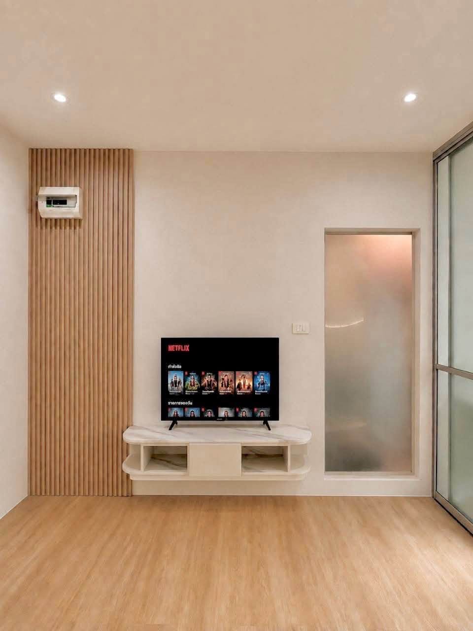 Renovated pool view condo for sale at D Condo Kathu – photo 9