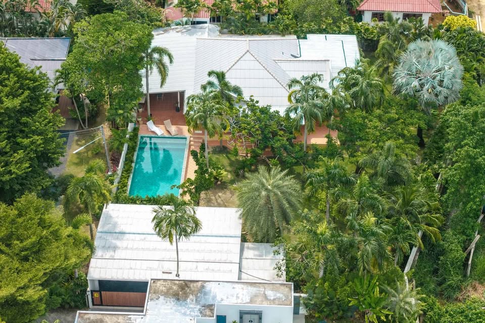 Private pool villa on 1,252 sqm land for rent in Rawai – รูปที่ 3