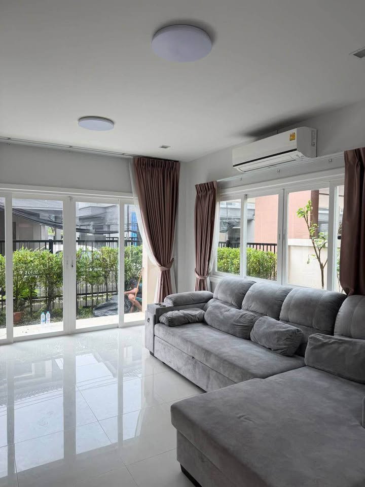 4-Bedroom House for Rent at Mana Kathu Lake