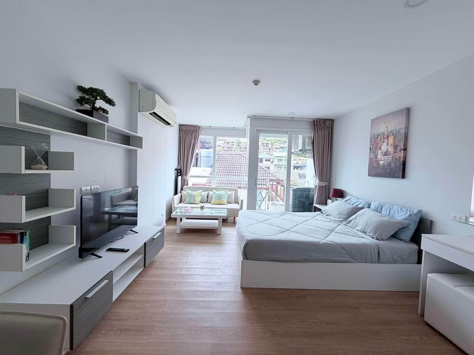 Furnished studio condo for rent at Ozone Condotel, Kata Beach – photo 3