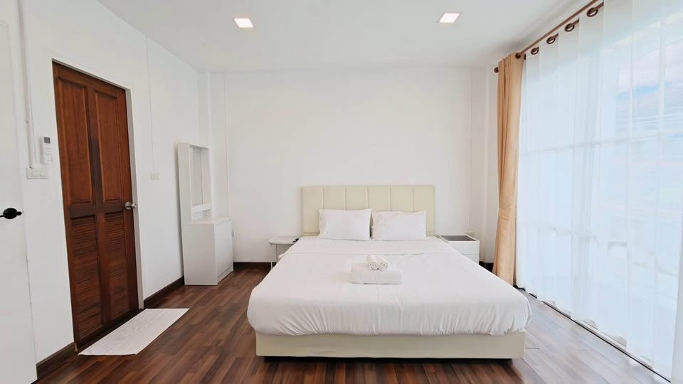 Furnished 2-bedroom townhome for rent in Chalong – photo 2