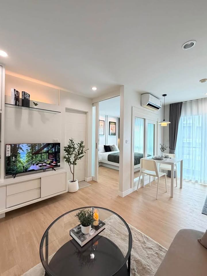 Pool-view condo at The Scene, Kathu
