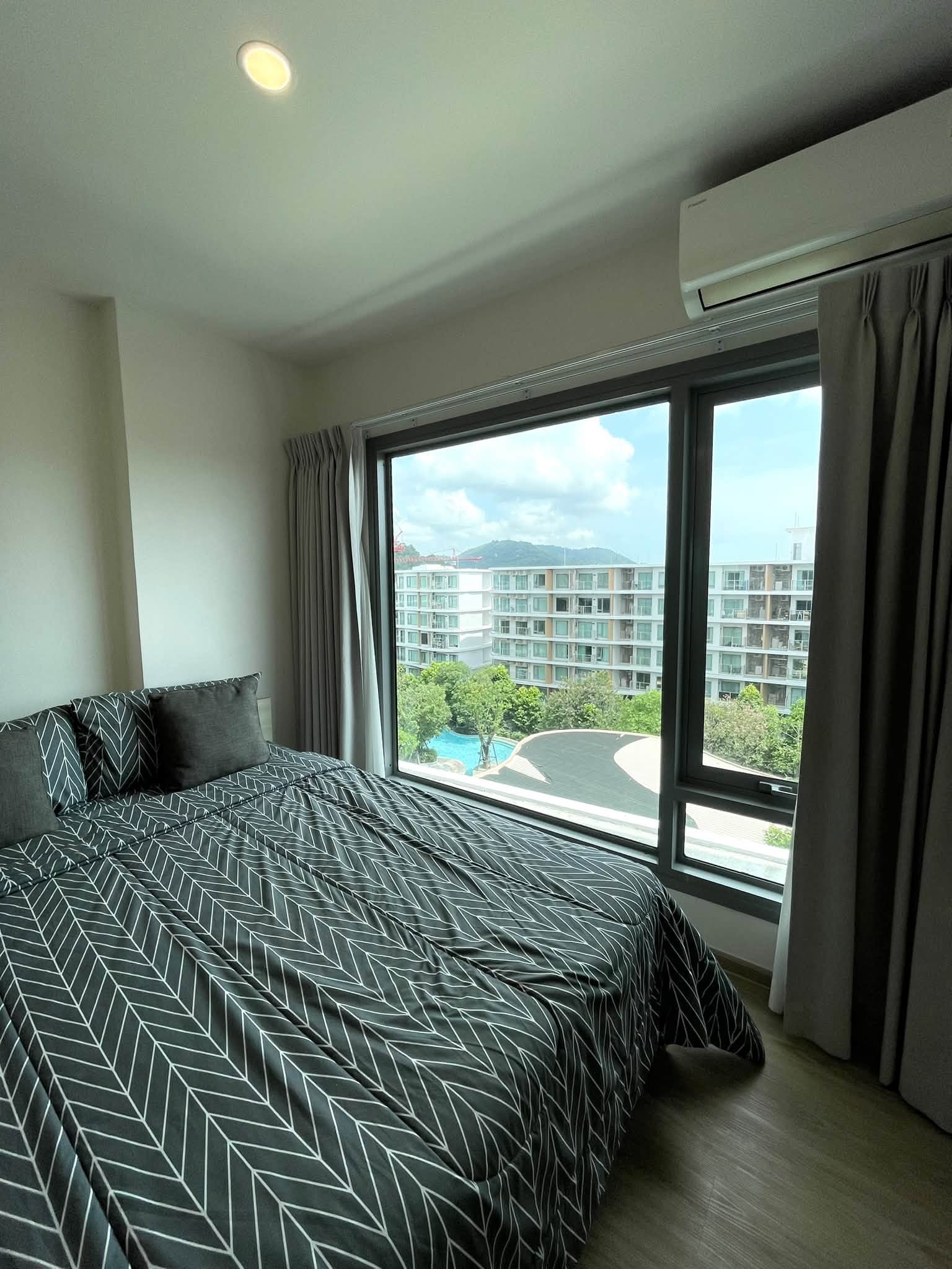 Pool view 1-bed condo, Phyll Condo Phuket Town – photo 8