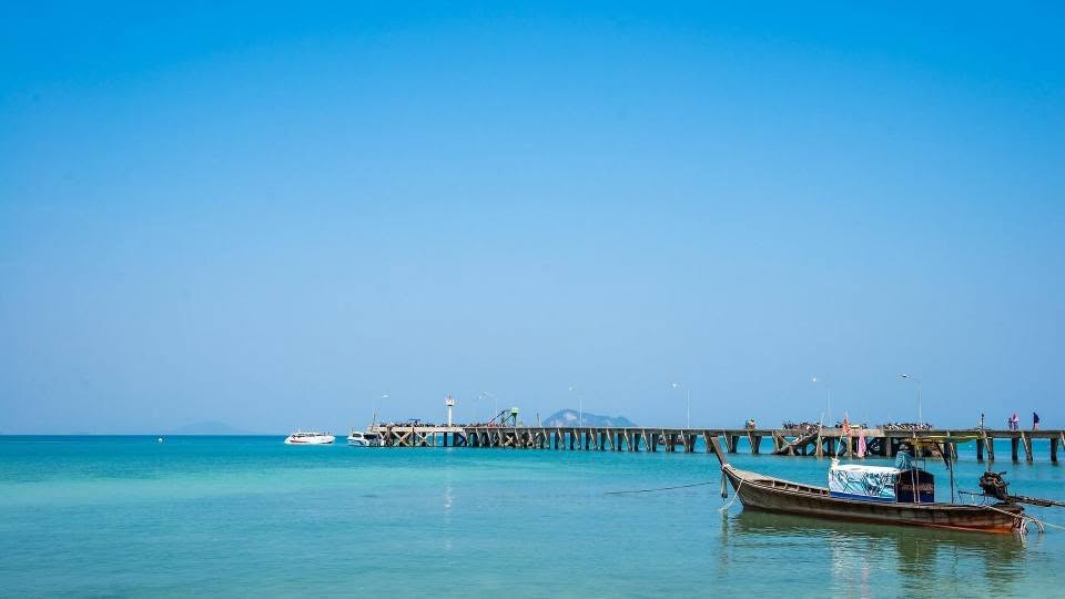 Beachfront land for sale on Koh Yao Yai, 2-2-43 rai – photo 4