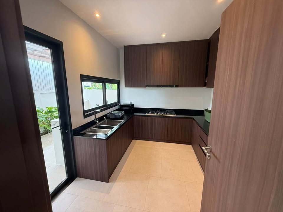 New 3-bedroom pool villa for rent at Boat Avenue Residence – photo 6