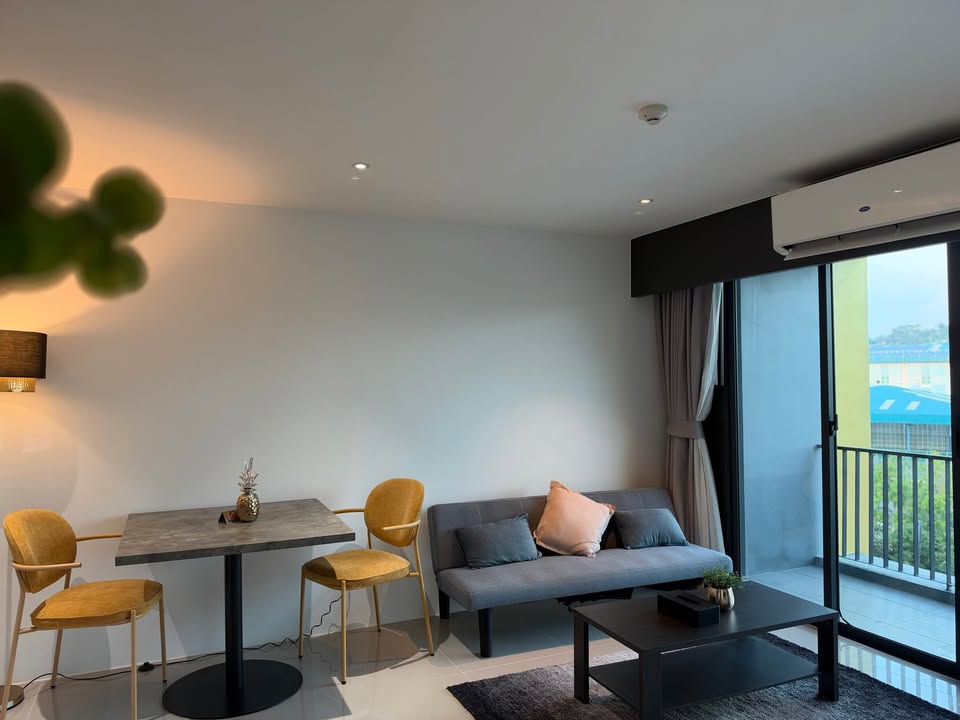 Pet-friendly furnished condo for rent at Utopia Central Phuket – photo 7