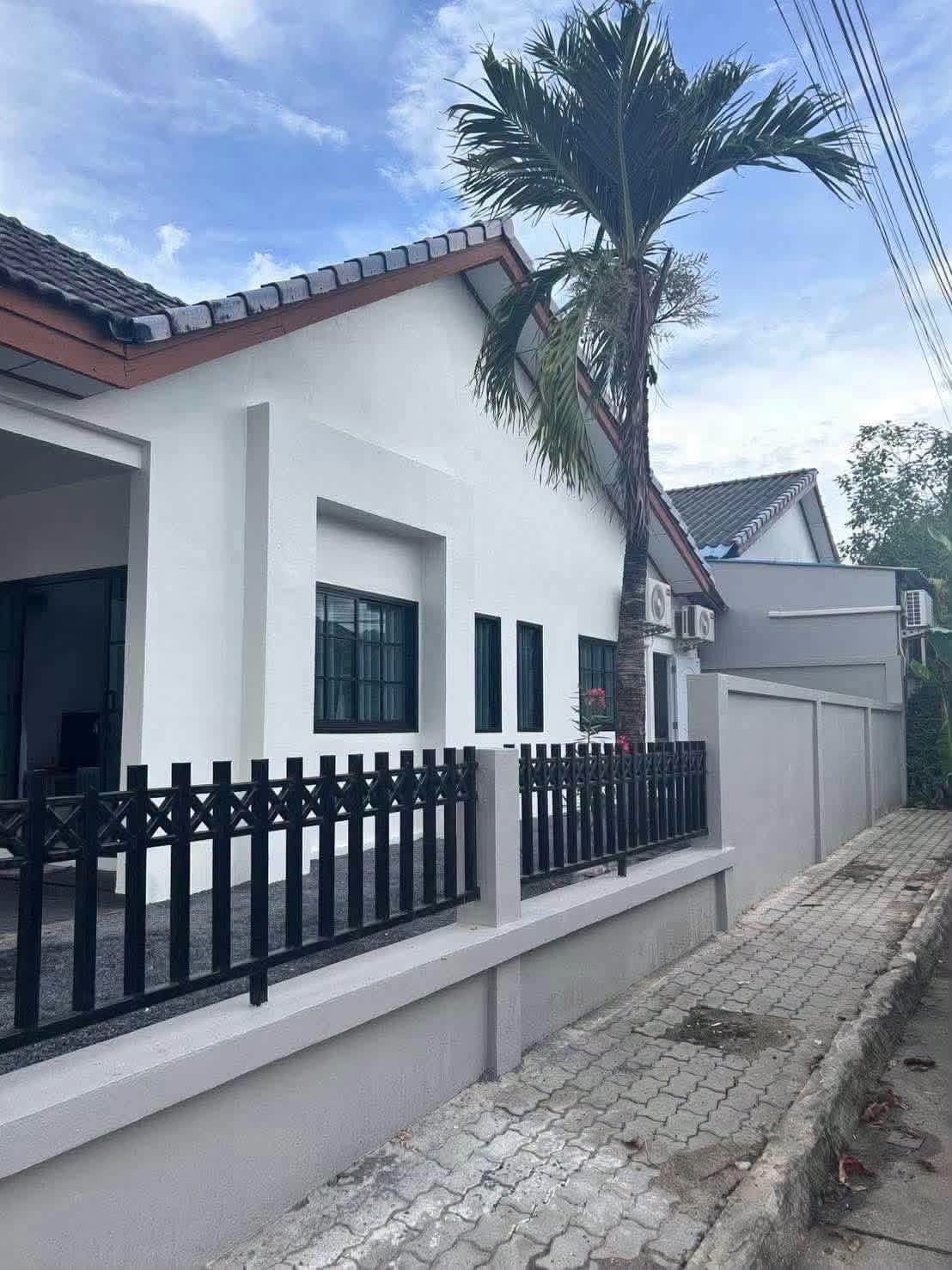 Furnished 2-bedroom corner house for rent at Srisuchat Grand View 2 – photo 10
