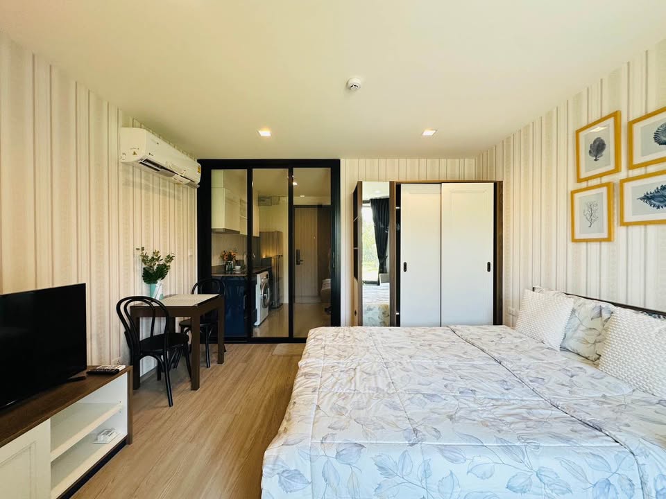 26 sqm condo for sale at The Base Central, reduced price – photo 4
