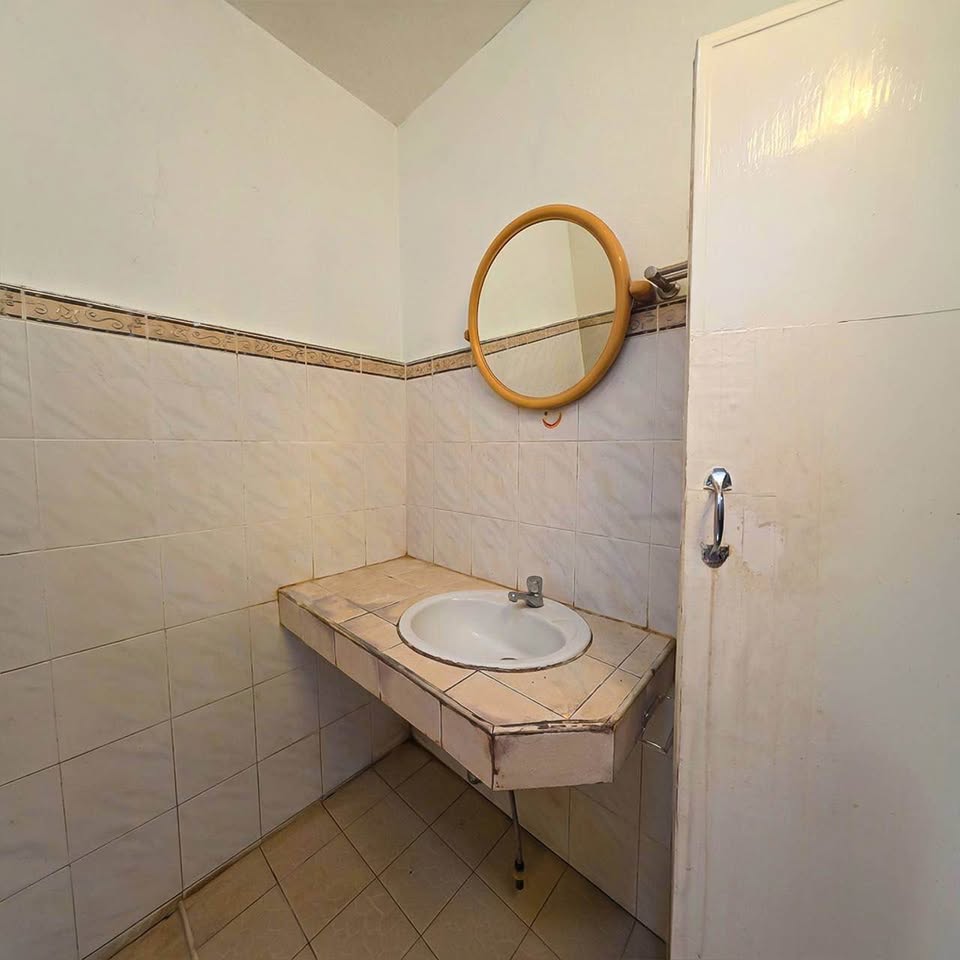 3-bedroom townhouse for sale in Villa 3, Wichit – photo 8