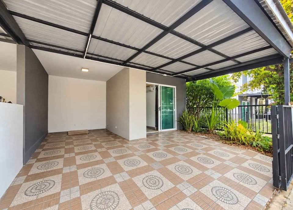 2-storey corner townhouse for sale at Pruksa Ville Rassada–Koh Kaew – photo 2
