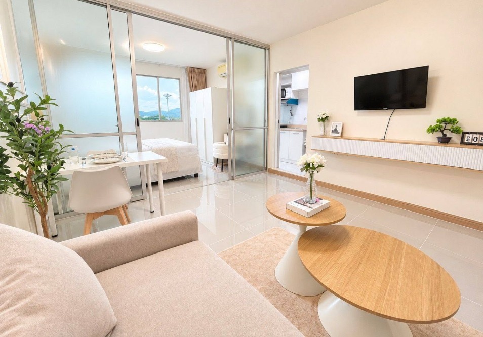 Furnished corner condo with mountain view at D Condo Kathu – photo 2