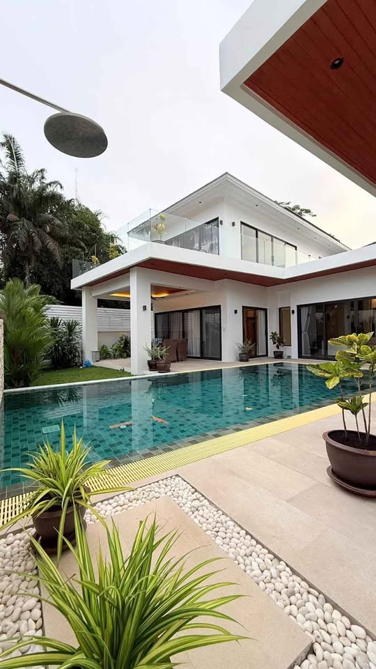 4-bed luxury pool villa for rent at NAYA 1, Nai Harn