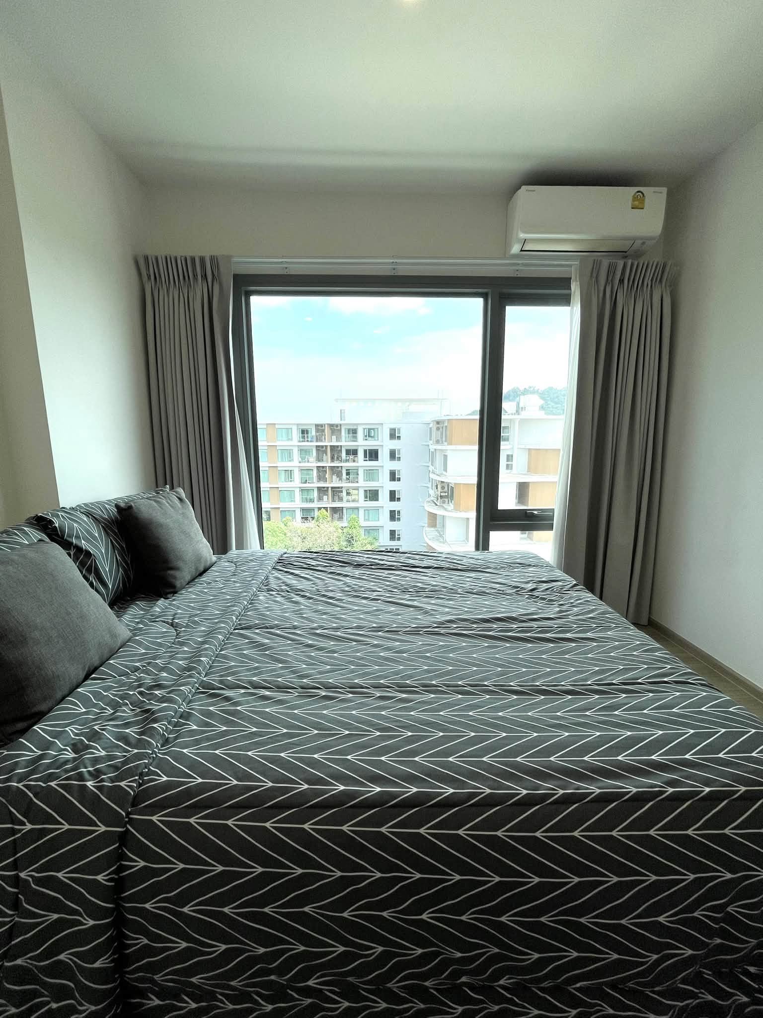 Pool view 1-bed condo, Phyll Condo Phuket Town – photo 7