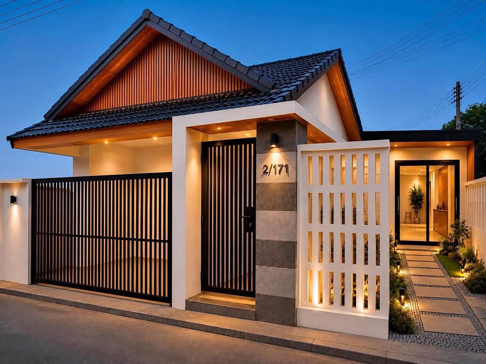 Corner house for sale in Thantong 3 village, Wichit