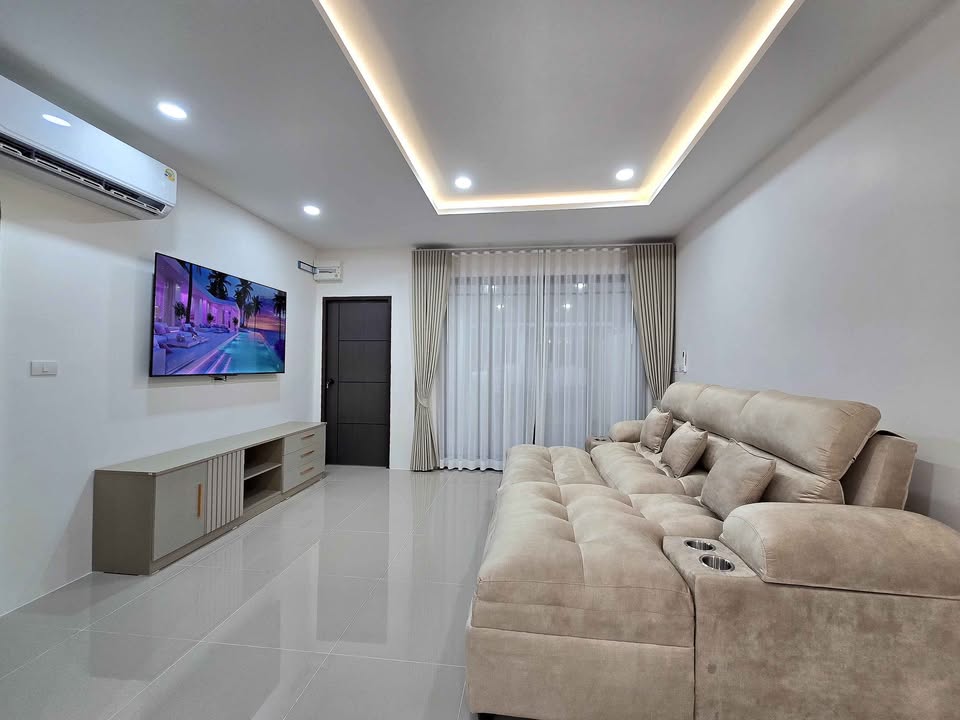 Renovated 2-bed house for rent near Robinson Chalong – photo 2