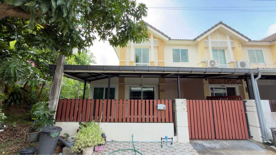 3-bed corner house, Ratsada Phuket