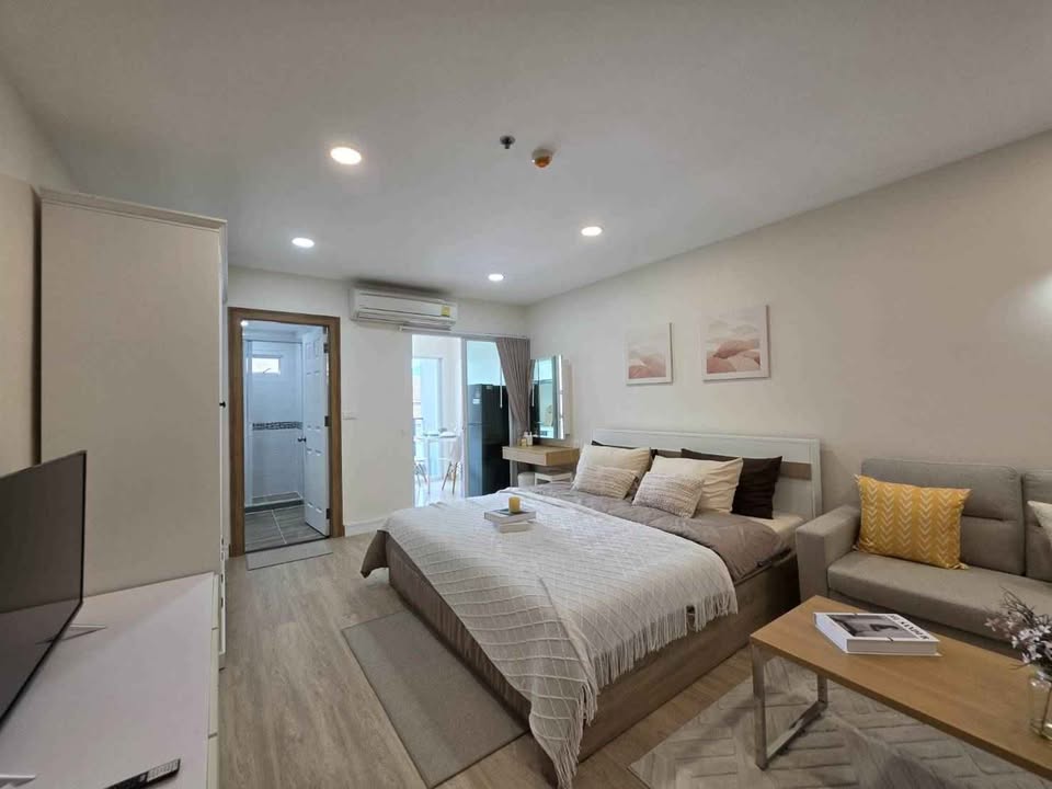 Furnished studio condo for sale at The View Condo Suanluang – photo 4