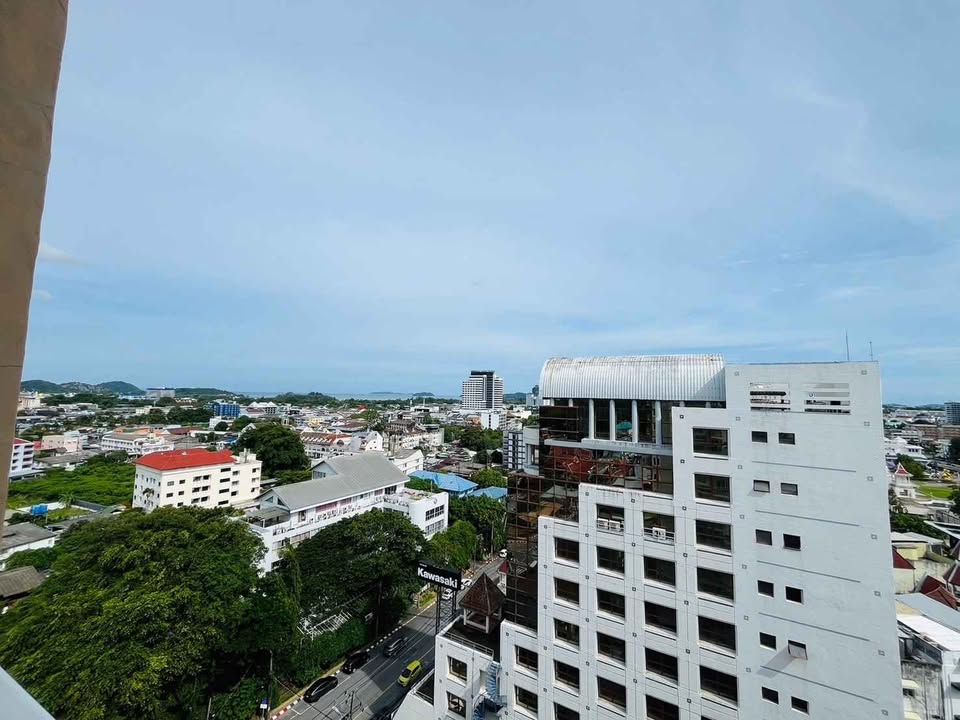 Furnished 15th-floor condo for rent at Supalai Park at Downtown – photo 8